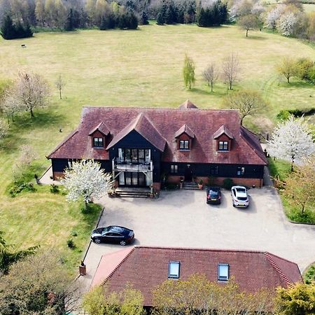 Meadows Barn Apartment Челмсфорд Екстериор снимка